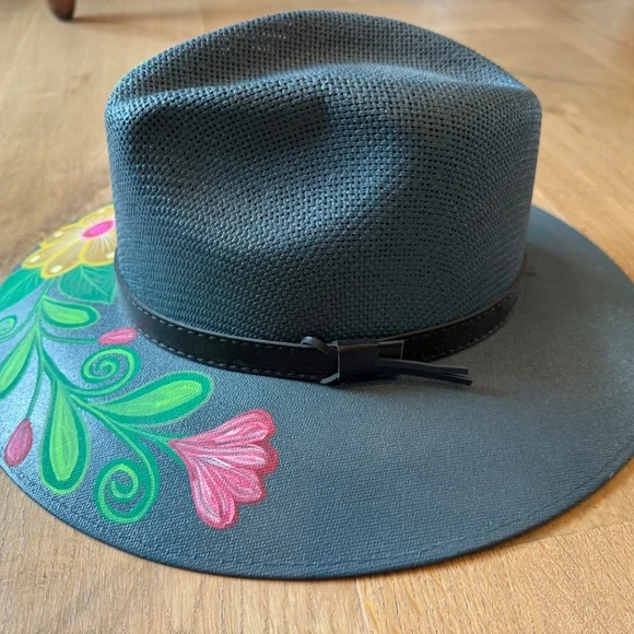 Hand painted Hat - Picture 4 of 5